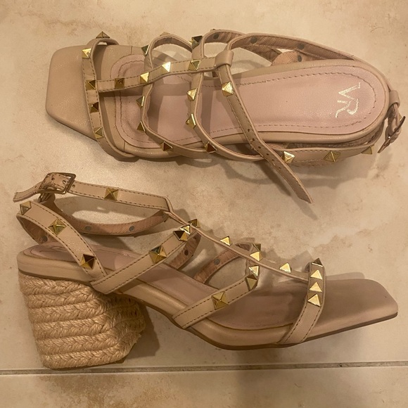 Rock stud like blush espadrilles from Spain - Picture 6 of 6